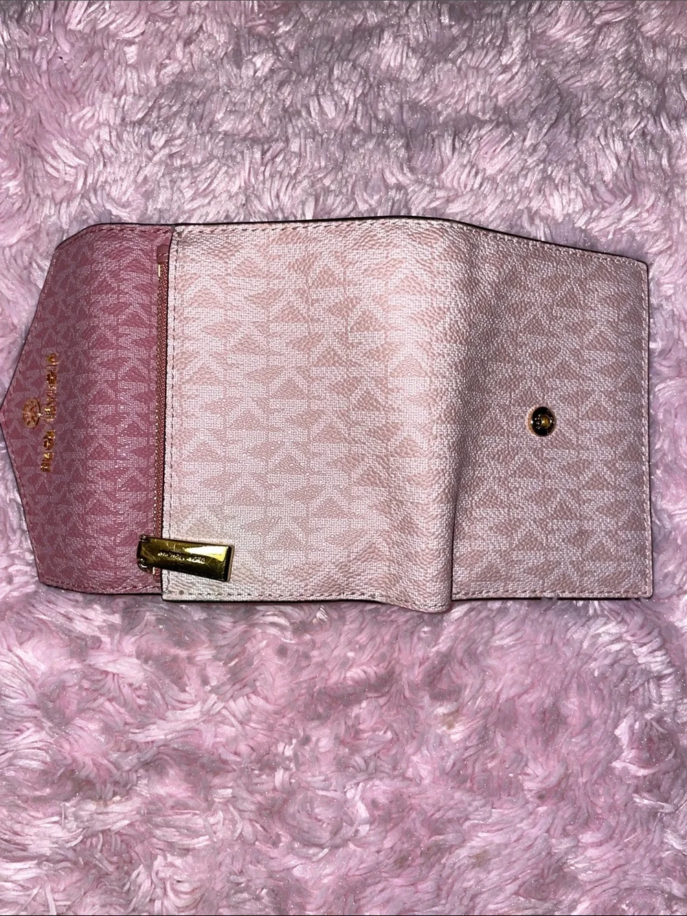 Michael Kors authentic michael
